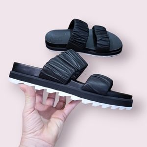 Sorel Roaming Two Strap Leather Slide Black/White